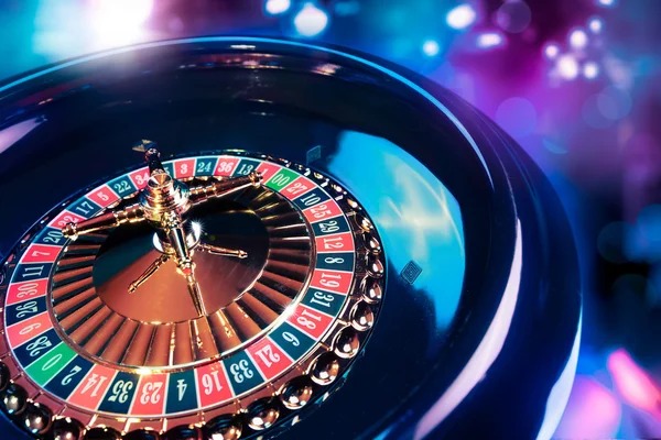 hotwin88 mobile app interface showing slot games and sportsbook markets